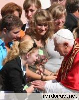 Benedykt XVI podczas spotkania z młodzieżą w Niemczech Benedykt XVI podczas spotkania z młodzieżą w Niemczech